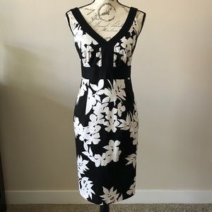 White House Black Market ~ Floral Print Dress